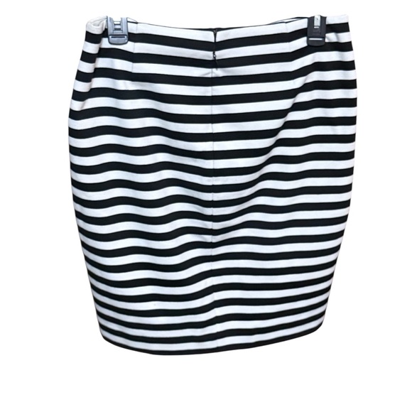 Michael Kors Black and White Striped Pencil Skirt - Picture 2 of 4